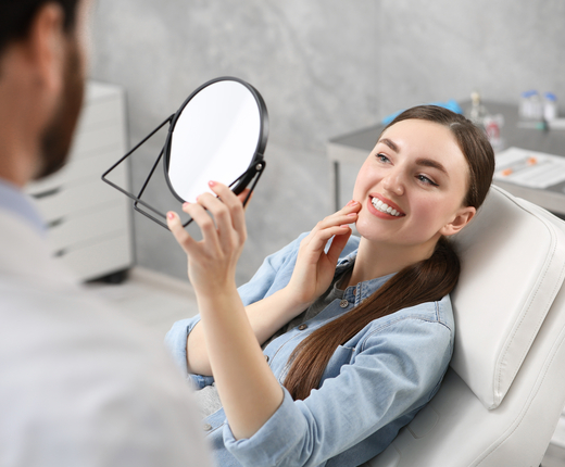 GLO professional teeth whitening treatment in Miami